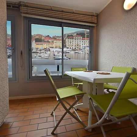 Deux Pieces D'exception * Port Vendres